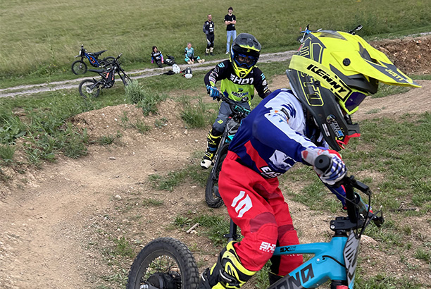Vacances pour tous - colonies de vacances  - La Rouquette - Colo moto, silence on roule !